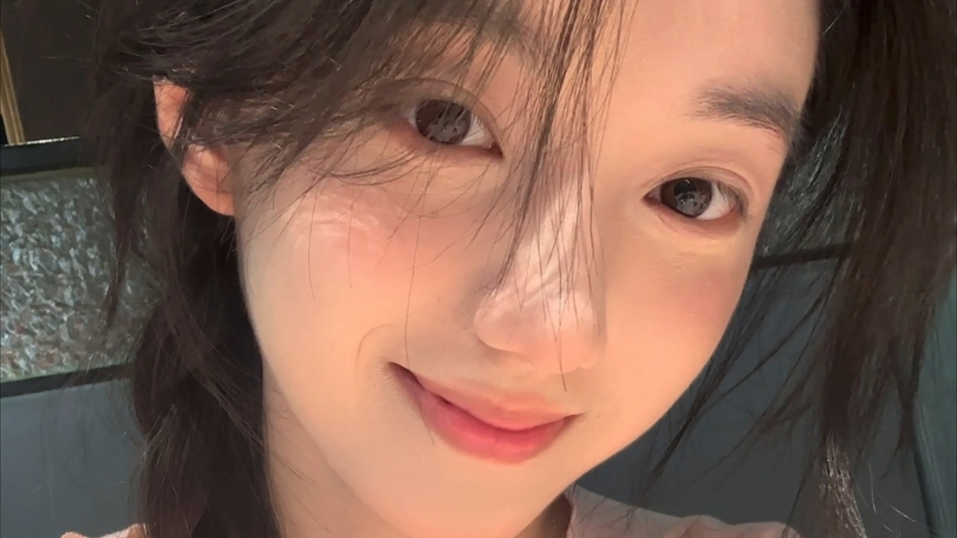 贵州遵义：暑期红色旅游热